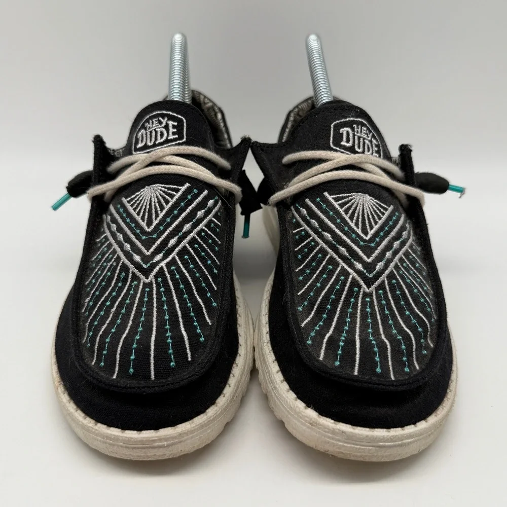 Hey Dude Wendy Western Women 8 Black New Moon Geometric Embroidered Loafers